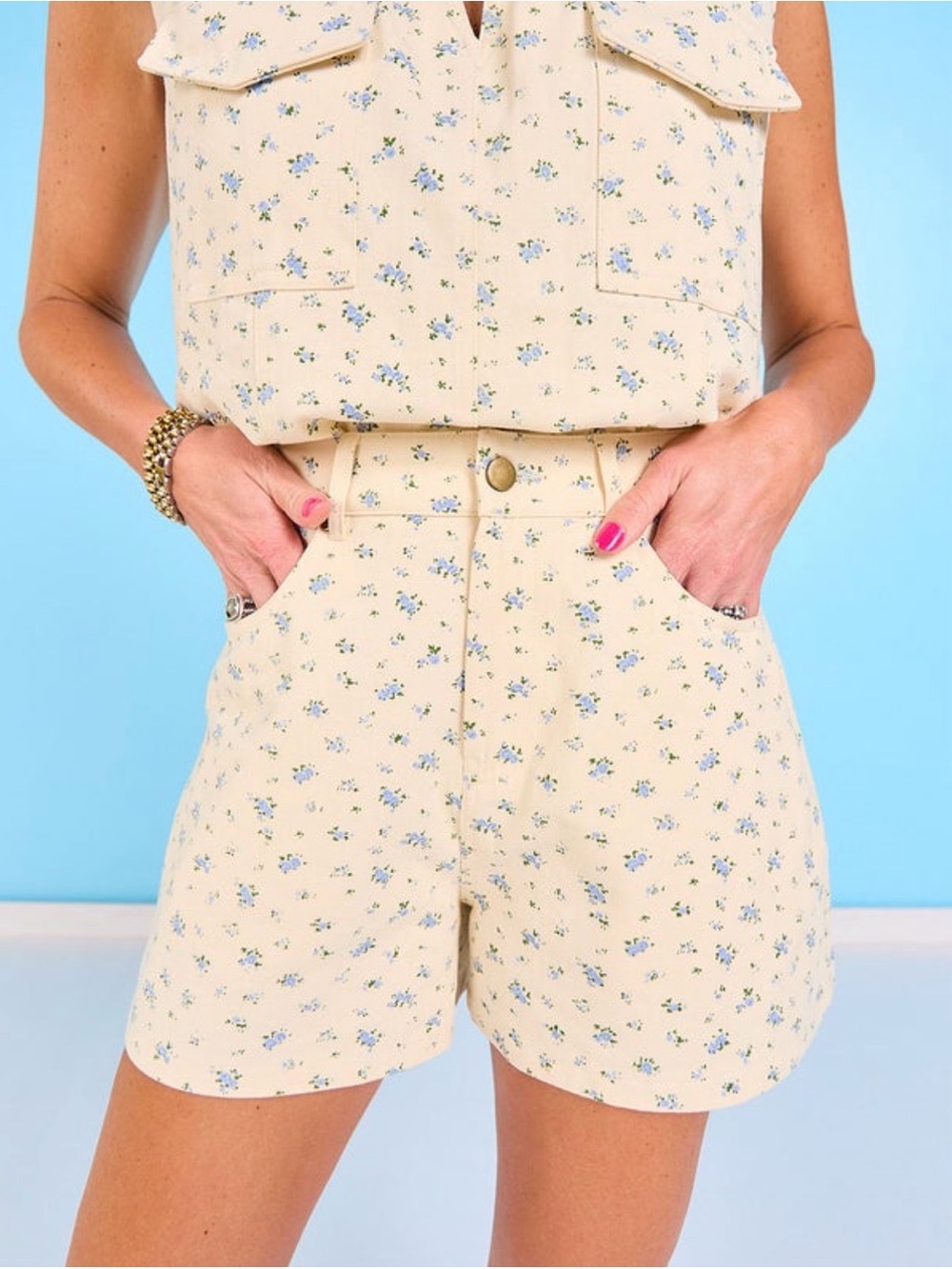 NWT SSYS Signature Denim Shorts In Ivory Floral